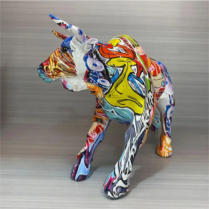 Wall Street Bull Figurines The Miami Bull Model OX Bitcoin Statue Resin Handmade Graffiti Art