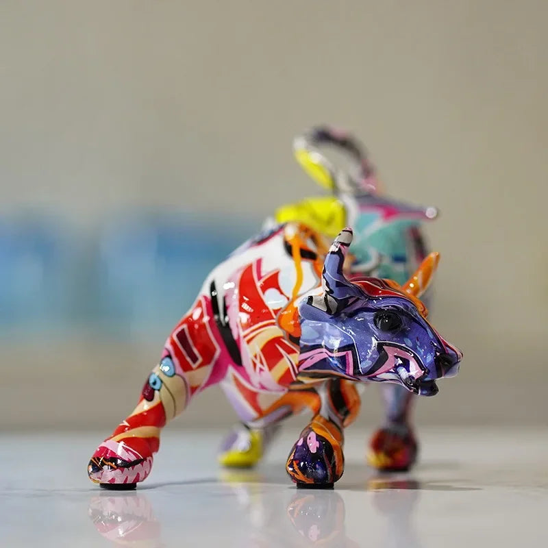 Wall Street Bull Figurines The Miami Bull Model OX Bitcoin Statue Resin Handmade Graffiti Art