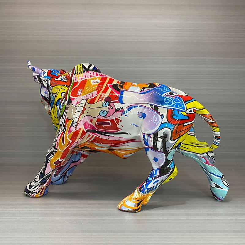 Wall Street Bull Figurines The Miami Bull Model OX Bitcoin Statue Resin Handmade Graffiti Art